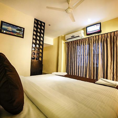 פאלני Hotel Tiruchendur Mani Iyer מראה חיצוני תמונה