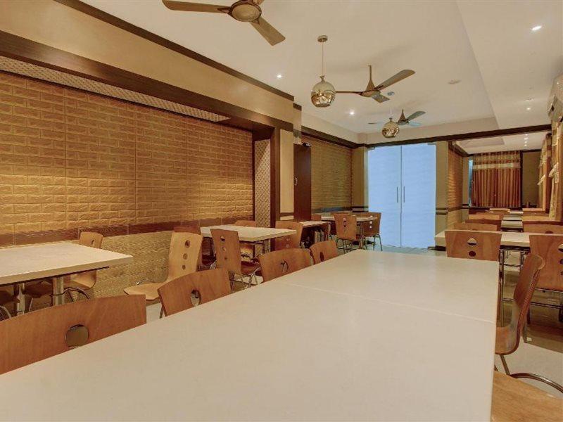 פאלני Hotel Tiruchendur Mani Iyer מראה חיצוני תמונה