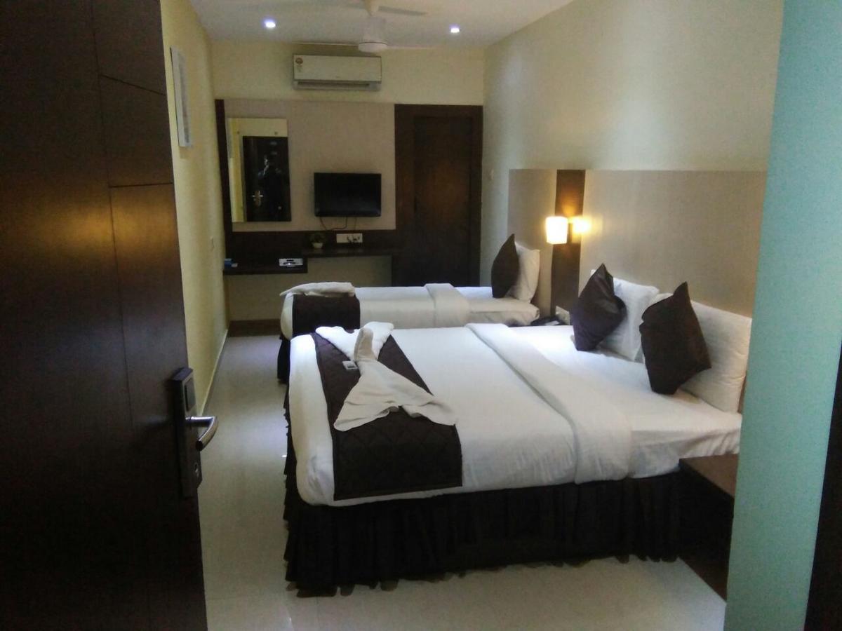 פאלני Hotel Tiruchendur Mani Iyer מראה חיצוני תמונה