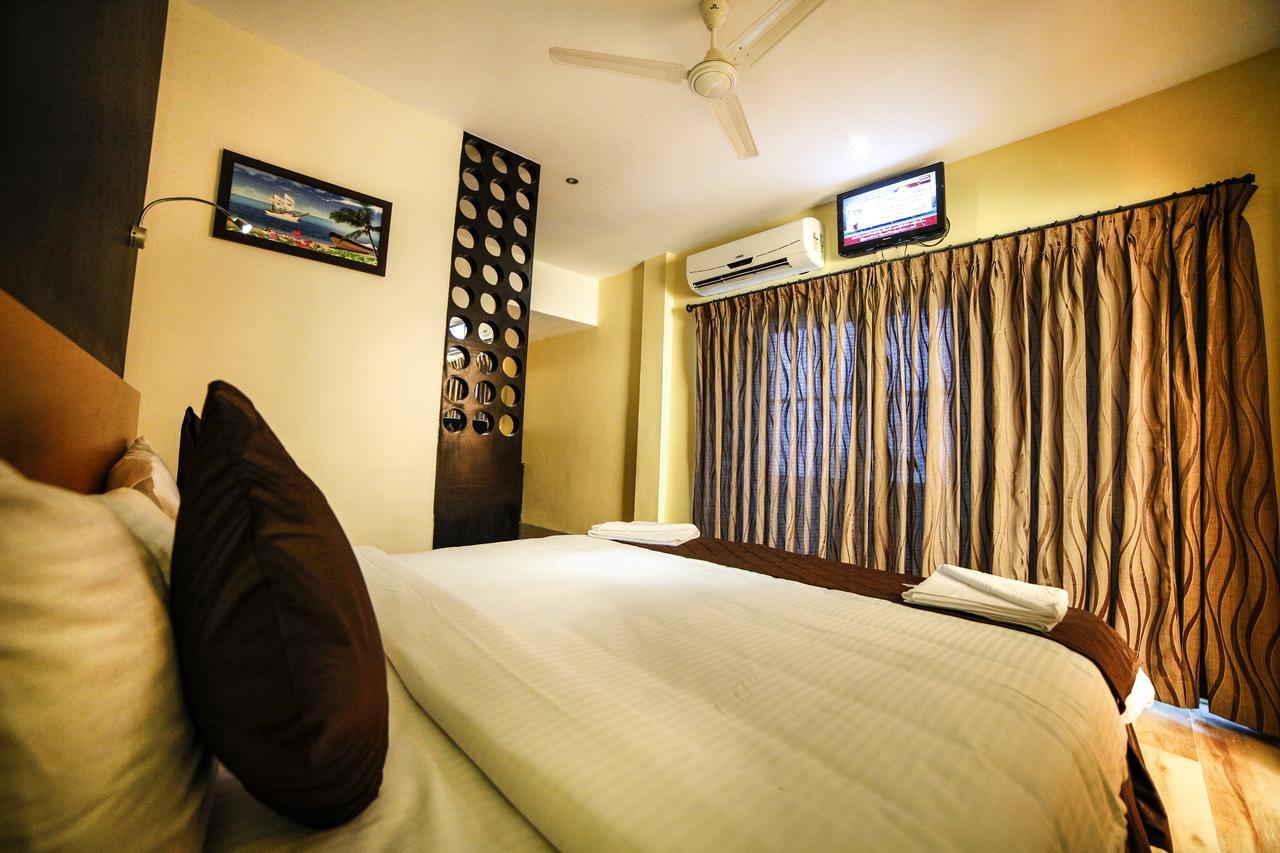 פאלני Hotel Tiruchendur Mani Iyer מראה חיצוני תמונה