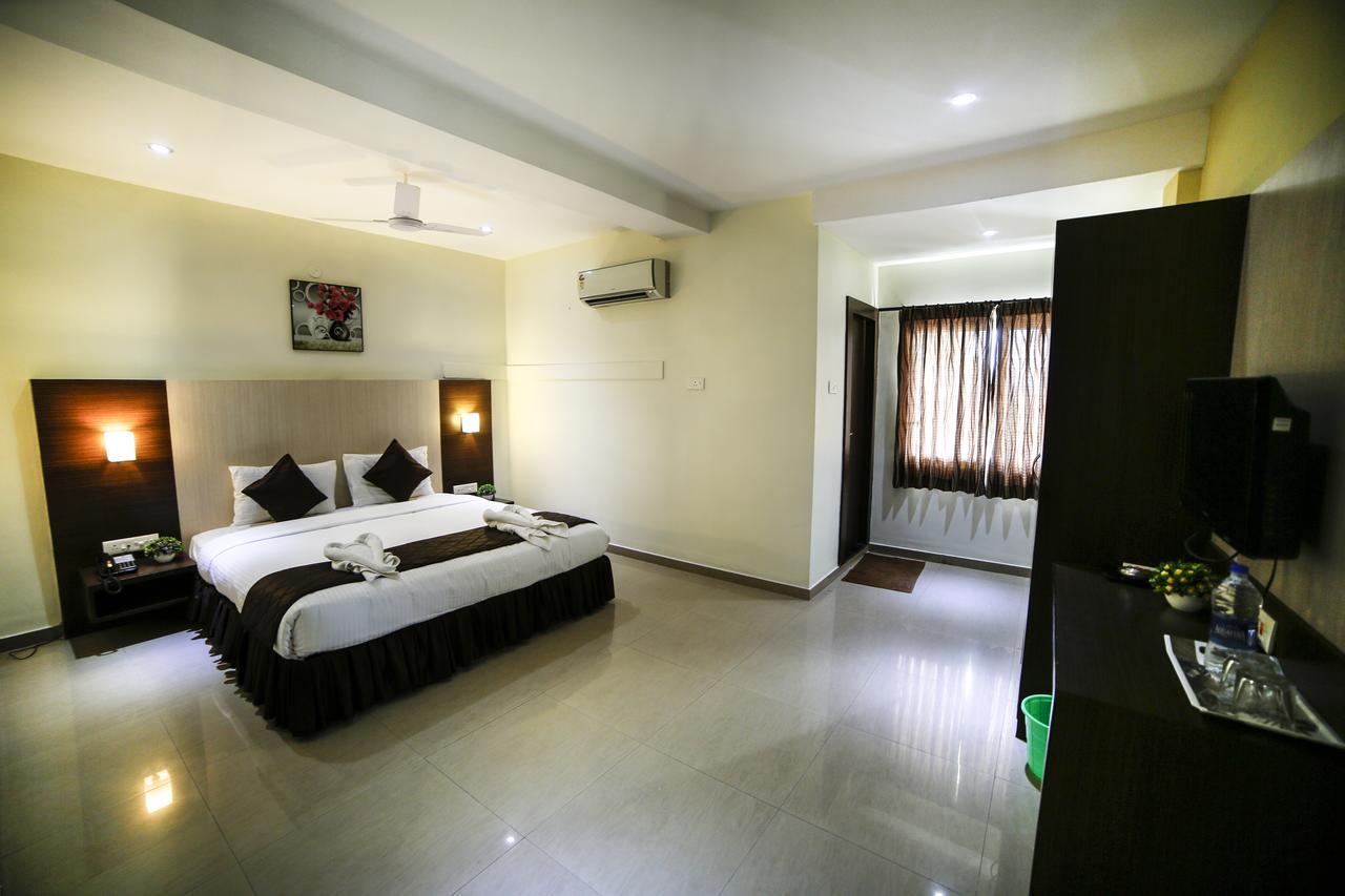 פאלני Hotel Tiruchendur Mani Iyer מראה חיצוני תמונה