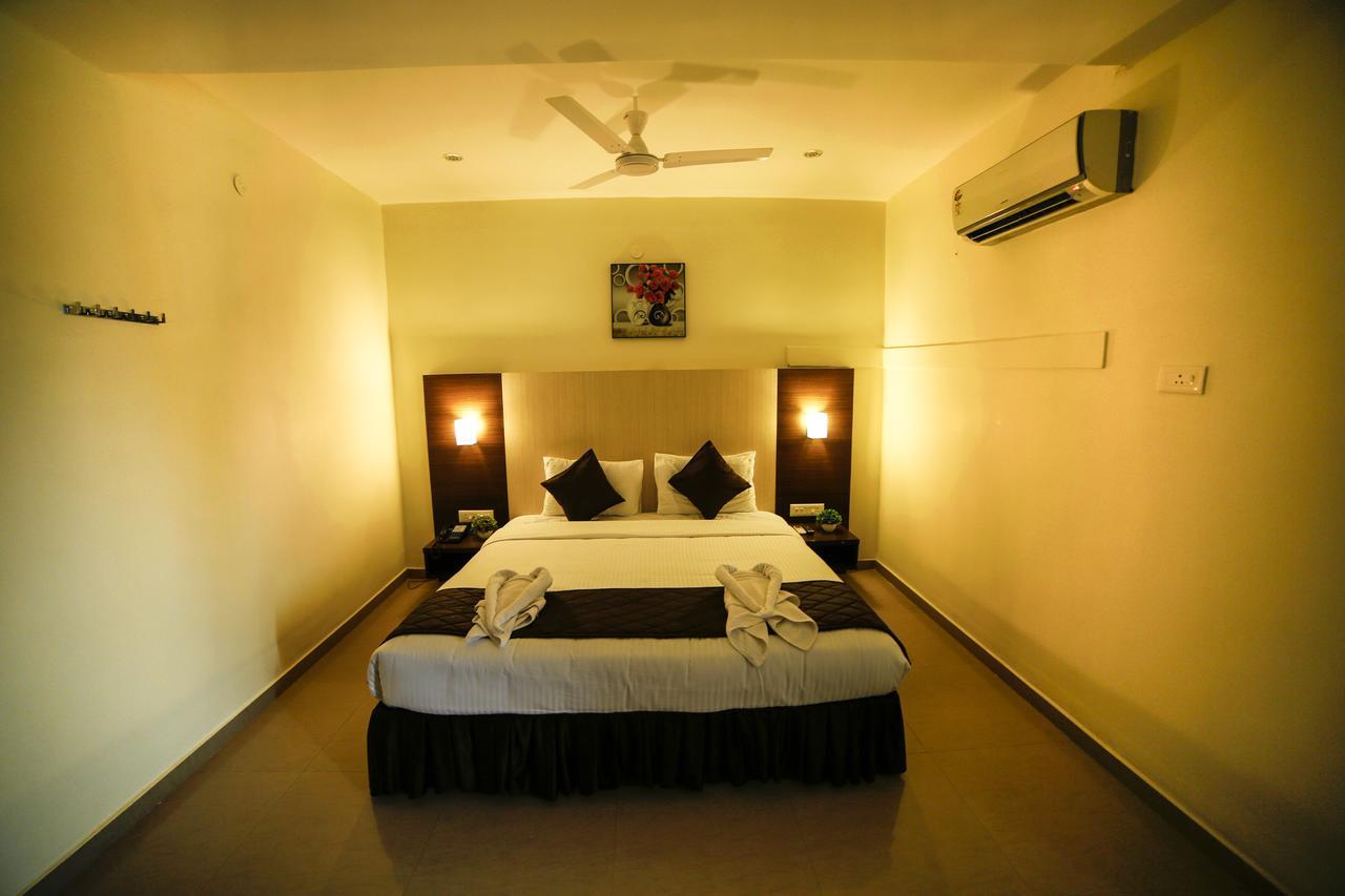 פאלני Hotel Tiruchendur Mani Iyer מראה חיצוני תמונה